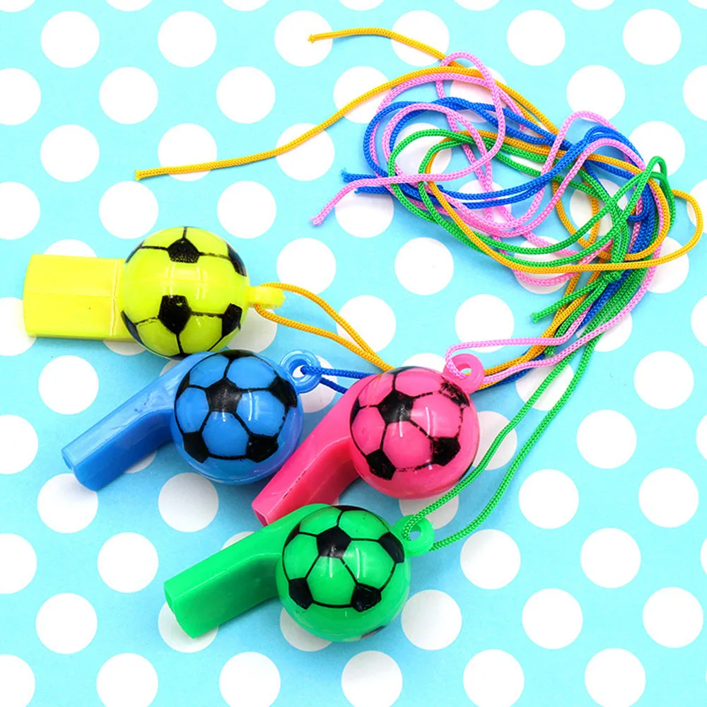 12/40/100 Adet Renkli Plastik Futbol Düdük Tezahürat Fanlar Düdük çocuk topu Oyun Malzemeleri Parti İyilik Okul Ödül Oyuncak Hediye