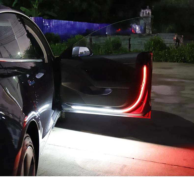 Araba kapı dekorasyon karşılama ışık şeritleri elektronik flaş ışıkları güvenlik 12V 120cm LED açılış uyarı led'i ortam şerit lamba otomatik