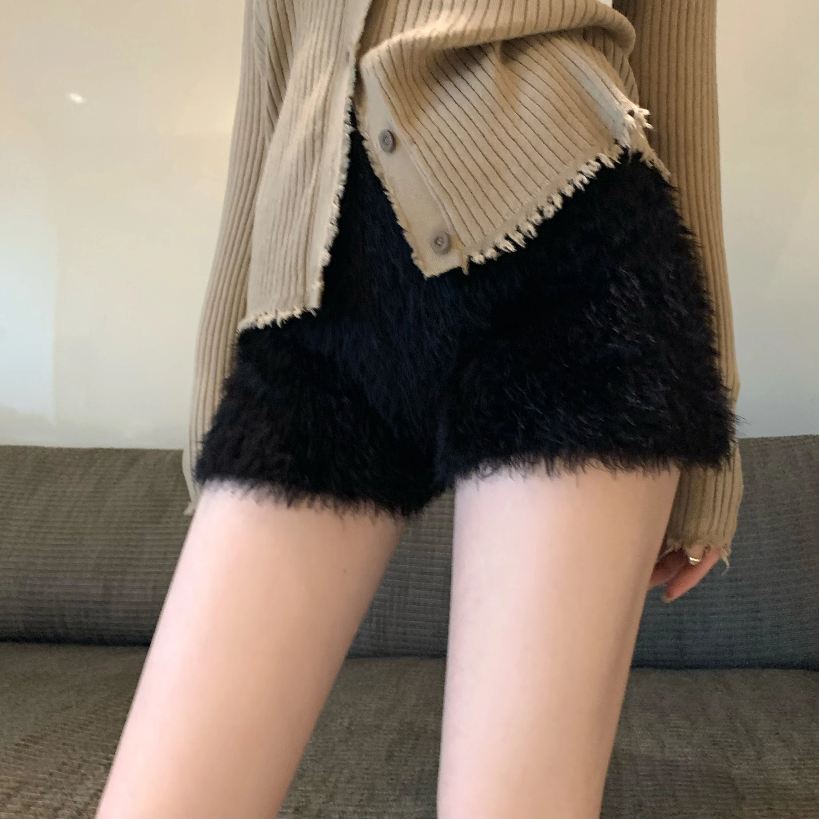 Ilkbahar Sonbahar Sahte Vizon Saç Örgü Şort Kadınlar İçin Yüksek Bel İnce Tüylü kısa pantolon Bayan Streetwear Faux Kürk Şort