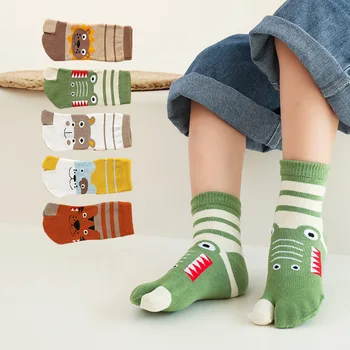 5 Pairs Yeni Stil Çocuk Saf Pamuk İki Parmaklı Tabi Çorap Çocuklar için Öğrenci Erkek Kız Orta Tüp Karikatür Bölünmüş Başparmak Ayak Çorap