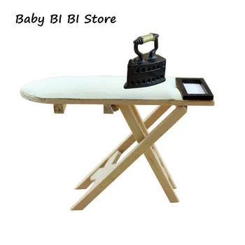 Ölçek 1: 12 Demir ütü masası Bebek Evi Mobilya Minyatür Yatak Odası Masa Mini Dollhouse Dekor Çocuk Hediye Oyuncak